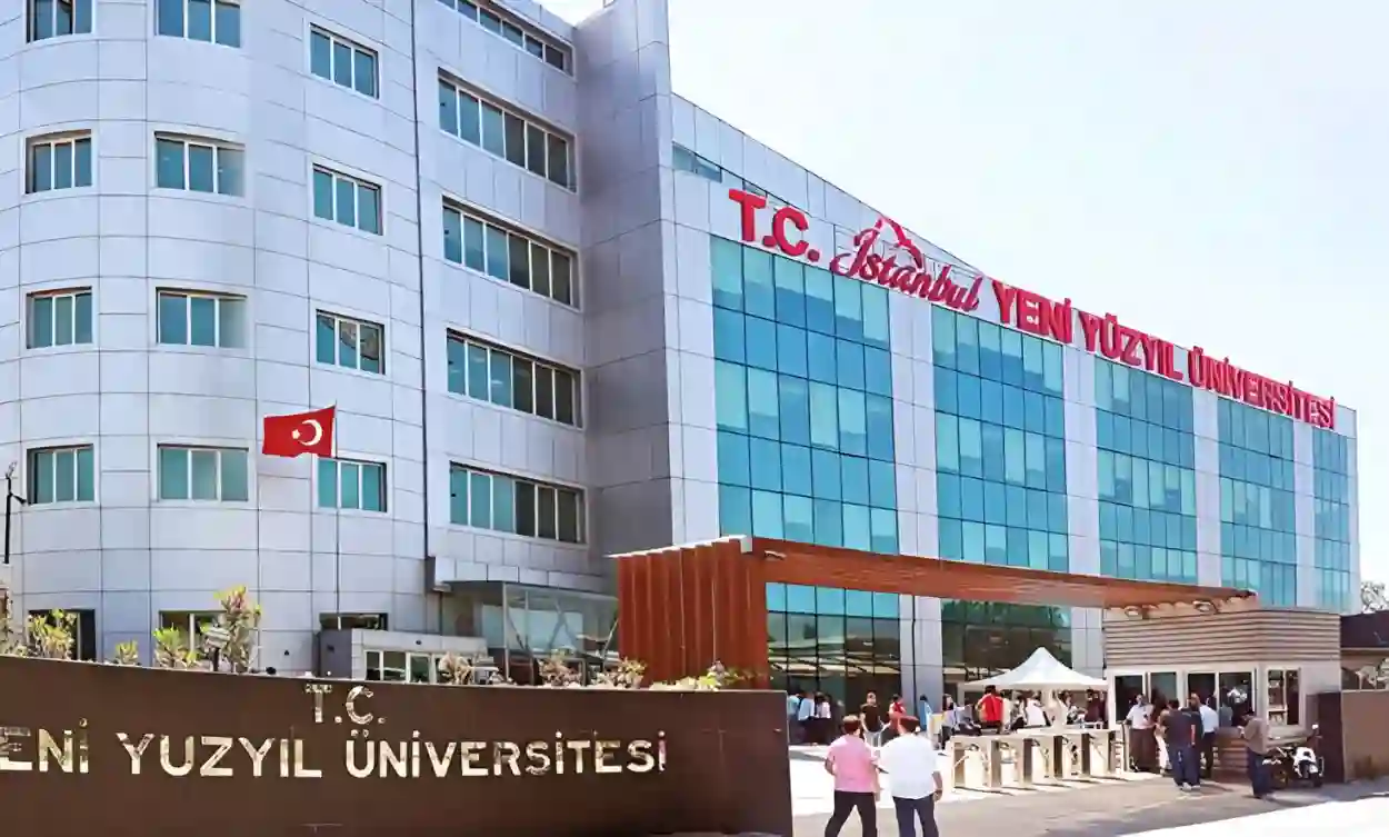 جامعة يني يوزيل: خيارات واسعة في مجالات الدراسة